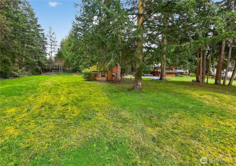 596 Forrest Way Camano Island WA 98282