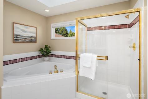 27131 SE 25th Place Sammamish WA 98075