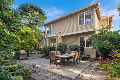 27131 SE 25th Place Sammamish WA 98075