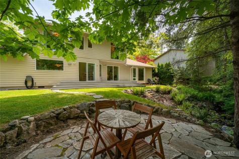 1311 Clearbrook Drive Bellingham WA 98229