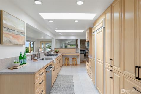 2112 Browns Point Boulevard Tacoma WA 98422