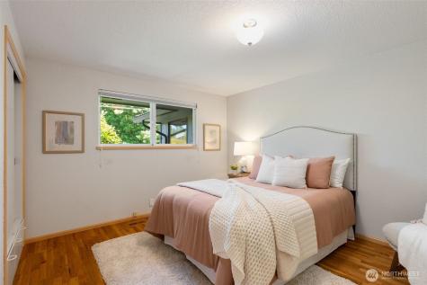 2112 Browns Point Boulevard Tacoma WA 98422