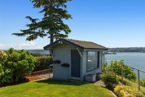 2112 Browns Point Boulevard Tacoma WA 98422