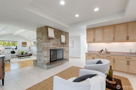 2112 Browns Point Boulevard Tacoma WA 98422