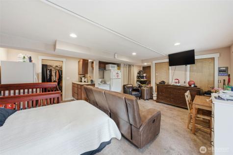 2012 S 332nd Street Federal Way WA 98003