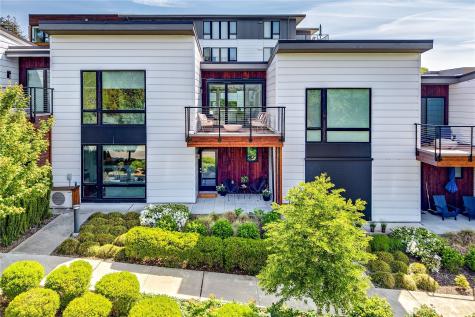 227 Ebi Lane NE Bainbridge Island WA 98110