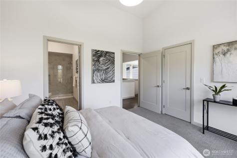 227 Ebi Lane NE Bainbridge Island WA 98110
