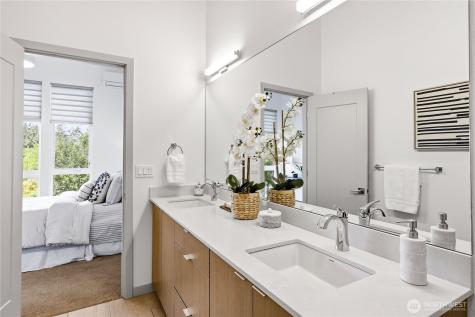 227 Ebi Lane NE Bainbridge Island WA 98110