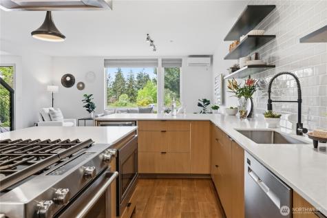 227 Ebi Lane NE Bainbridge Island WA 98110