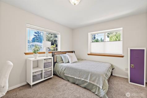 19836 Palatine Avenue N Shoreline WA 98133