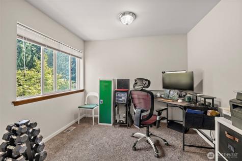 19836 Palatine Avenue N Shoreline WA 98133