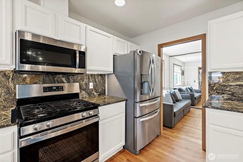 19836 Palatine Avenue N Shoreline WA 98133