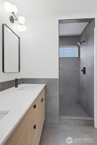 4517 35th Avenue S Seattle WA 98118