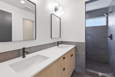 4517 35th Avenue S Seattle WA 98118
