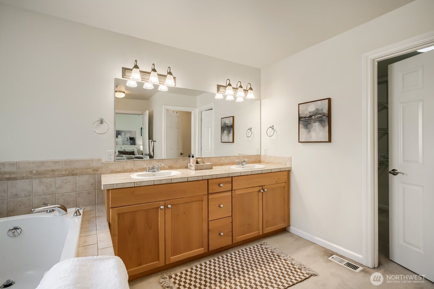 27419 237th Ave Avenue SE Maple Valley WA 98038