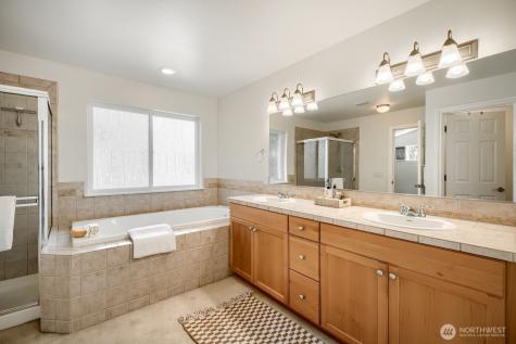 27419 237th Ave Avenue SE Maple Valley WA 98038