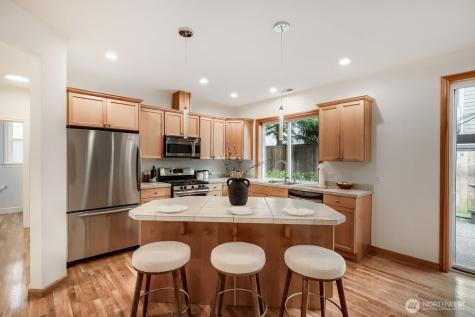 27419 237th Ave Avenue SE Maple Valley WA 98038