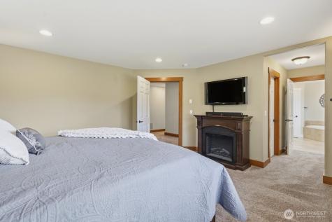 2222 29th Avenue Ct SW Puyallup WA 98373