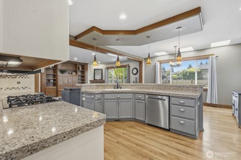 2222 29th Avenue Ct SW Puyallup WA 98373