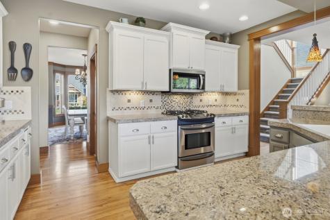 2222 29th Avenue Ct SW Puyallup WA 98373