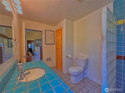 197 Cameron Lake Loop Road Okanogan WA 98840