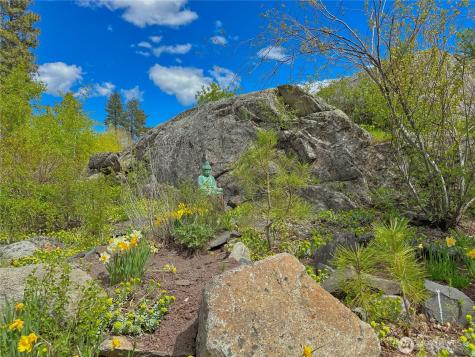 197 Cameron Lake Loop Road Okanogan WA 98840