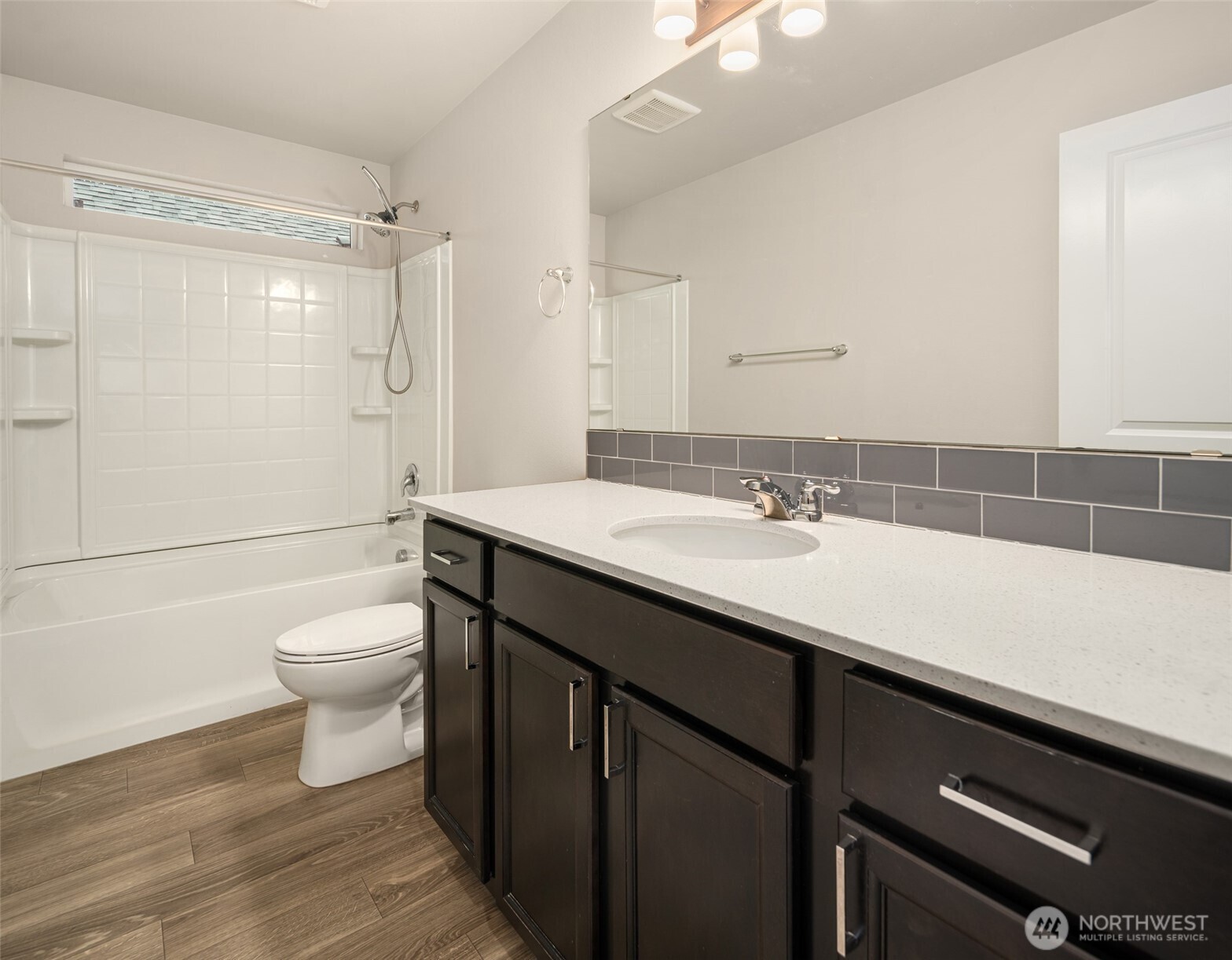 1541 27th Street NW Puyallup WA 98371