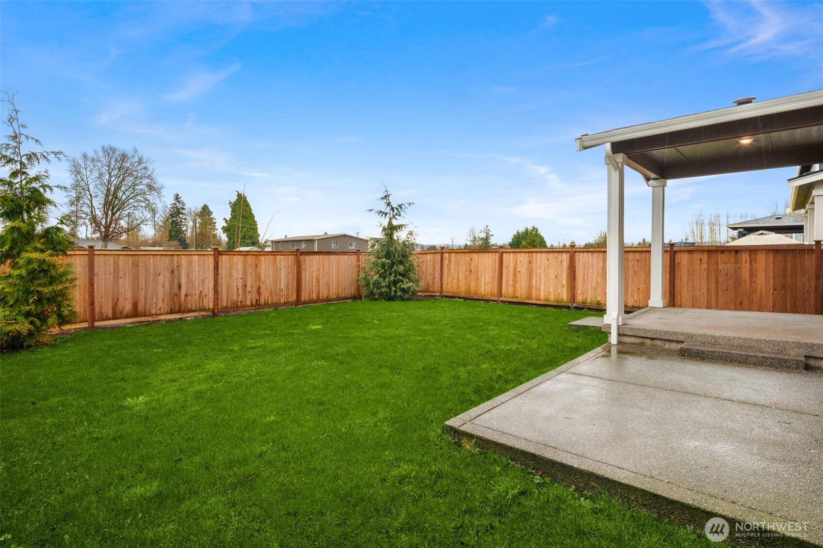 1541 27th Street NW Puyallup WA 98371