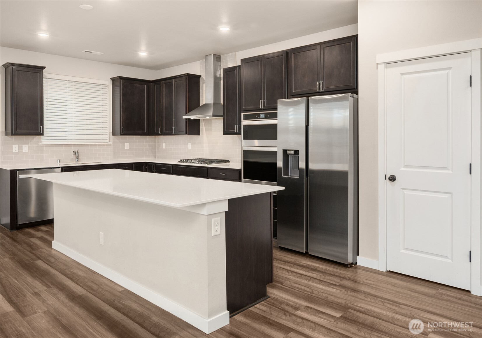 1541 27th Street NW Puyallup WA 98371