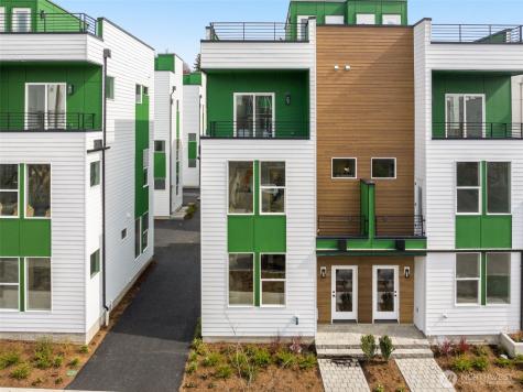 904 28th Avenue S Seattle WA 98144