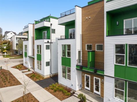 904 28th Avenue S Seattle WA 98144