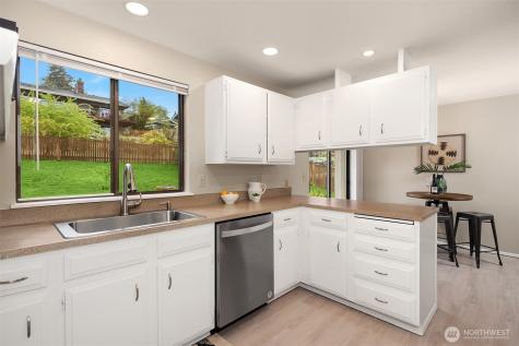 6514 113th Avenue NE Kirkland WA 98033