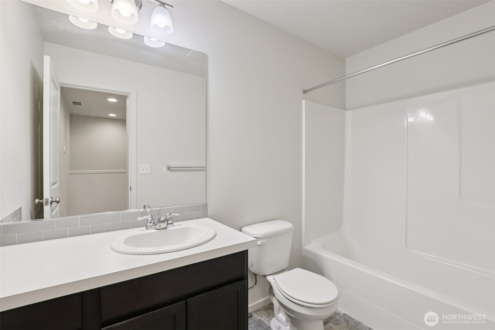2121 NE 118th Place Vancouver WA 98684