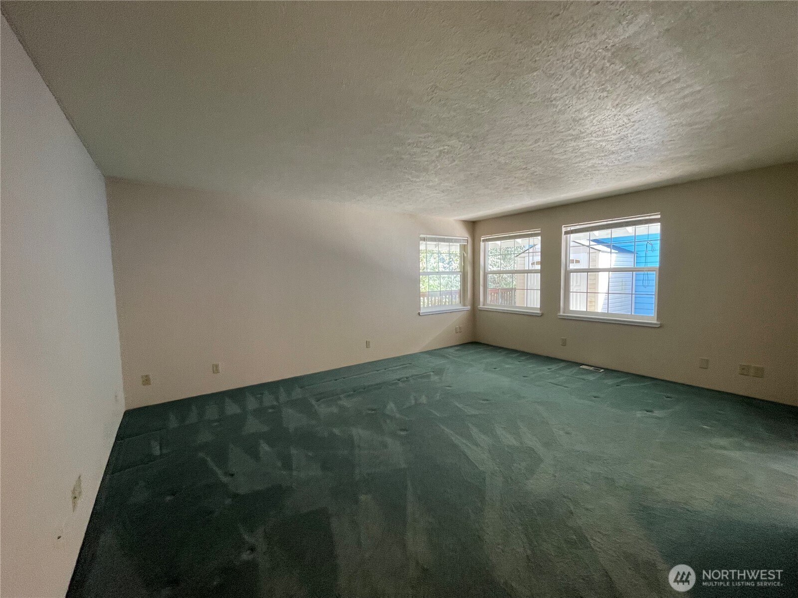 653 Sunset Avenue NE Ocean Shores WA 98569