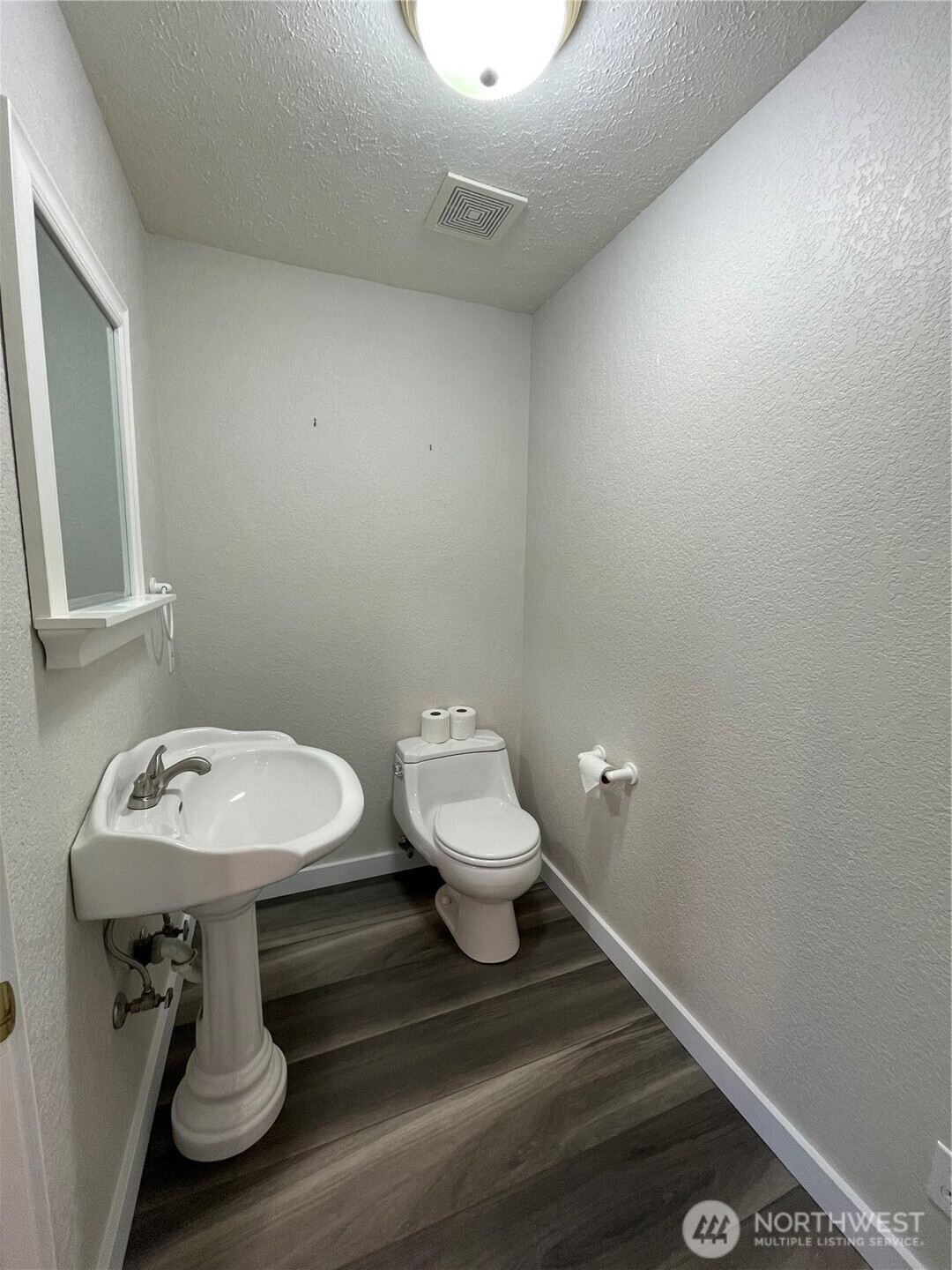 653 Sunset Avenue NE Ocean Shores WA 98569