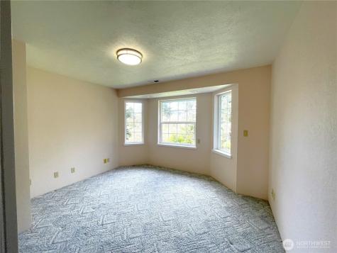 653 Sunset Avenue NE Ocean Shores WA 98569