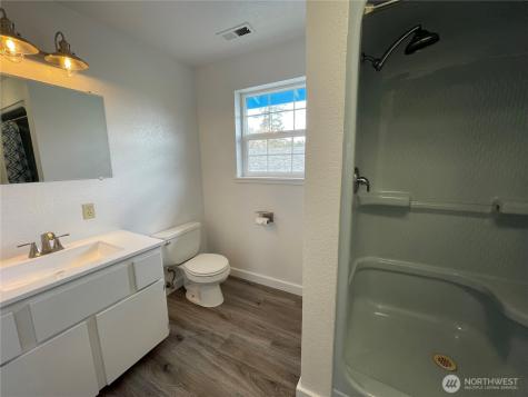 653 Sunset Avenue NE Ocean Shores WA 98569