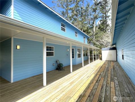 653 Sunset Avenue NE Ocean Shores WA 98569
