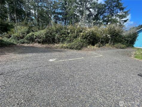 653 Sunset Avenue NE Ocean Shores WA 98569