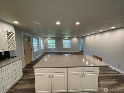 653 Sunset Avenue NE Ocean Shores WA 98569