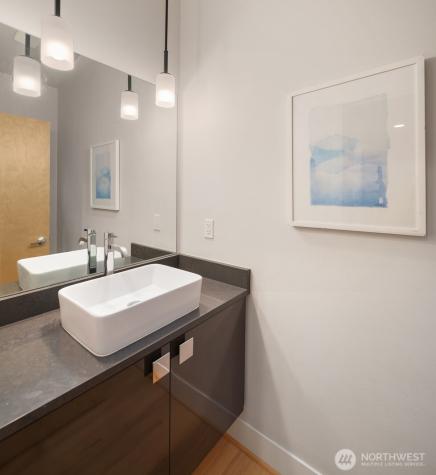 305 24th Avenue E Seattle WA 98112
