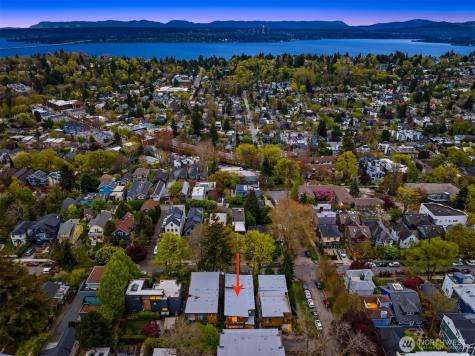 305 24th Avenue E Seattle WA 98112