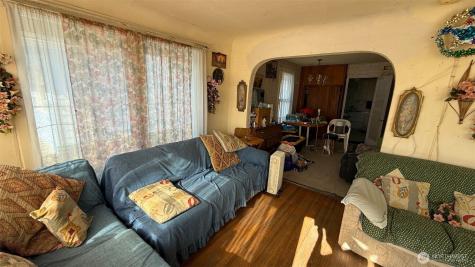 4816 S Chicago Street Seattle WA 98118