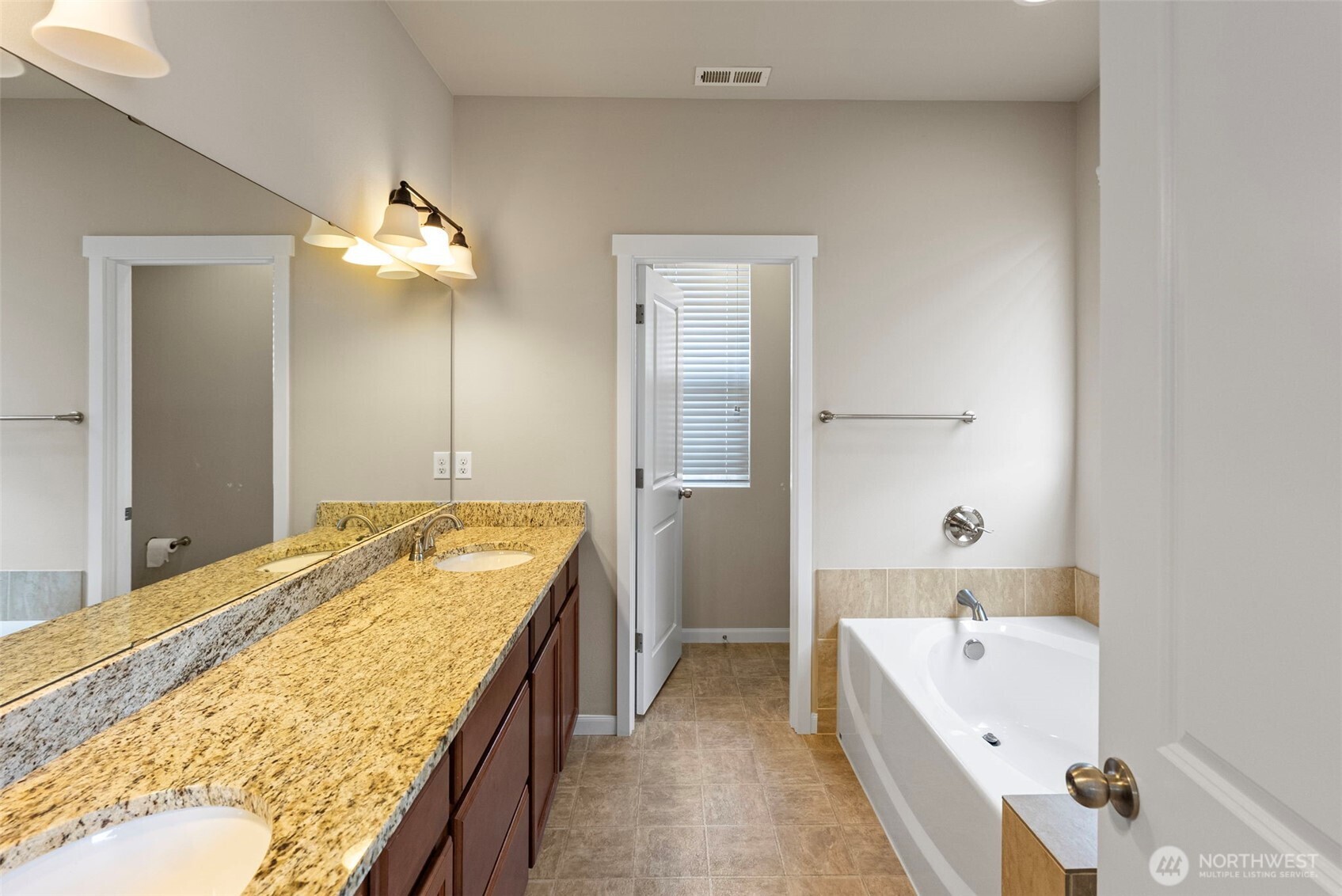 4201 SW Stanwick Way Port Orchard WA 98367