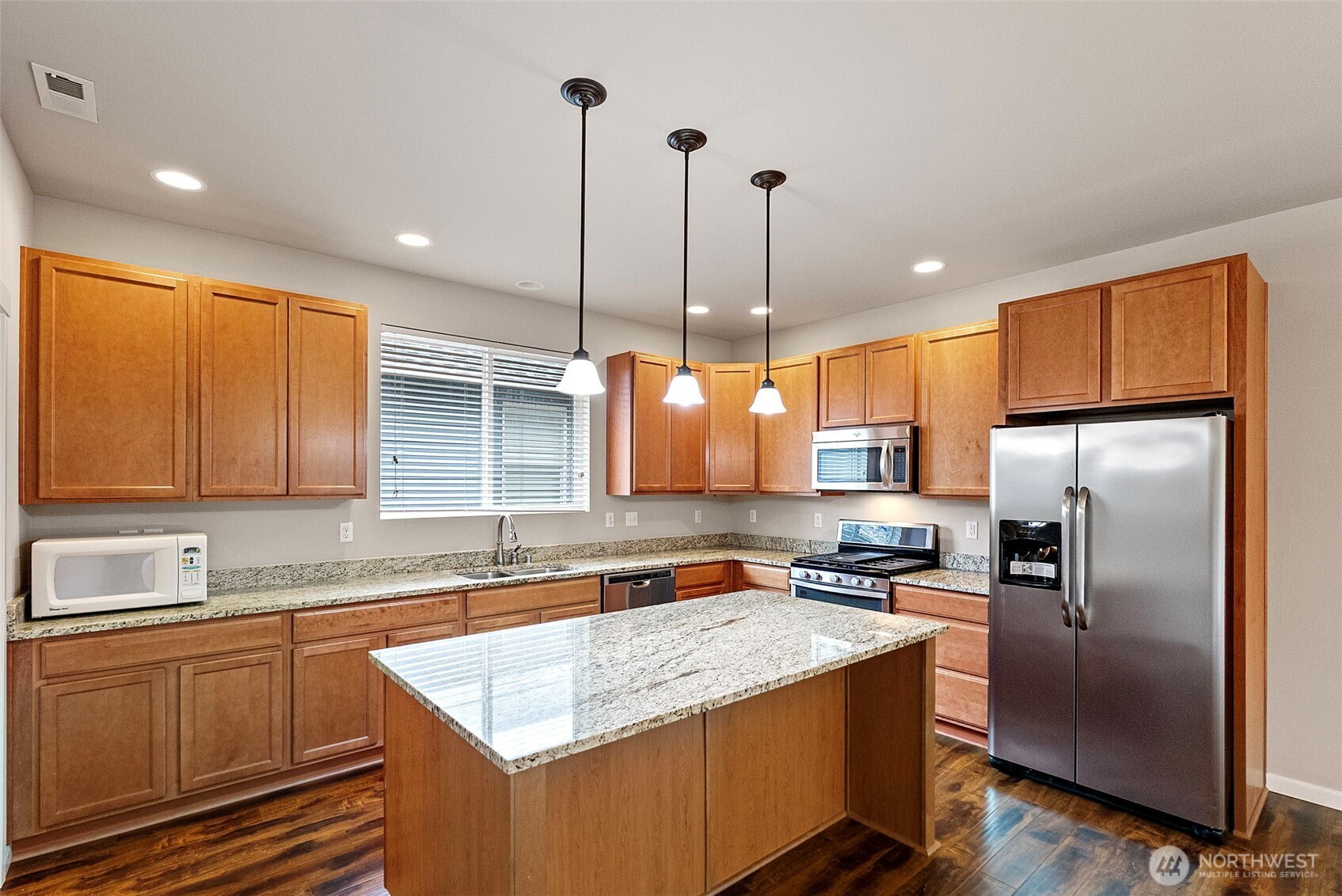 4201 SW Stanwick Way Port Orchard WA 98367