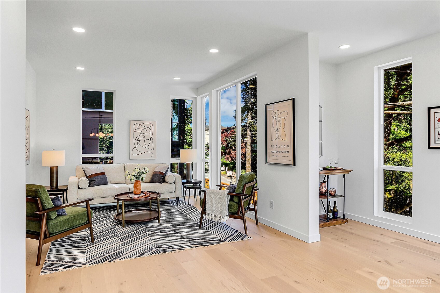 627 W Emerson Street Seattle WA 98119
