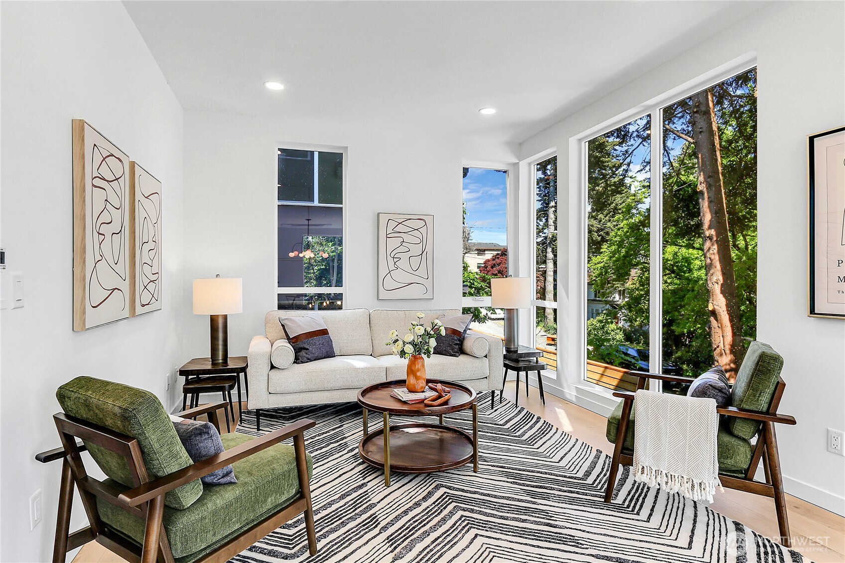 627 W Emerson Street Seattle WA 98119
