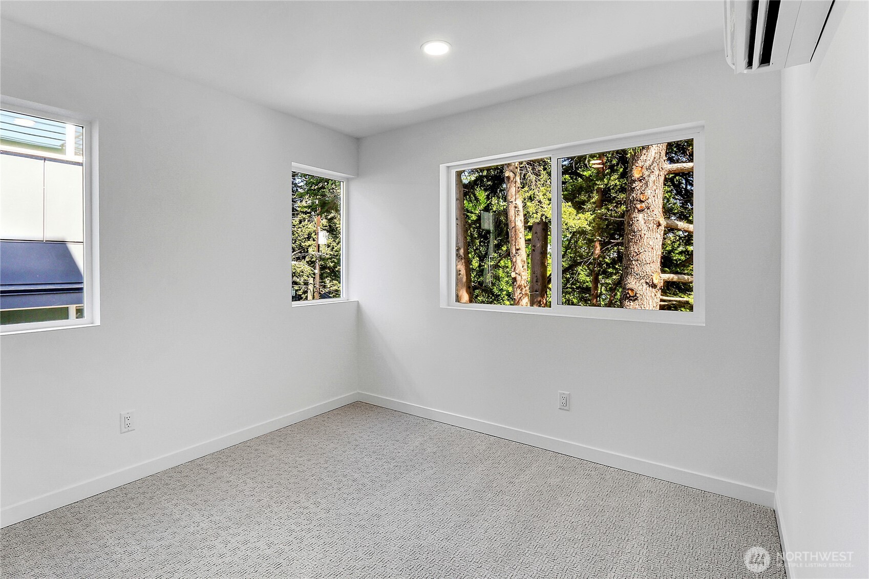 627 W Emerson Street Seattle WA 98119