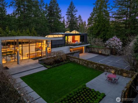 4445 140th Avenue NE Bellevue WA 98005