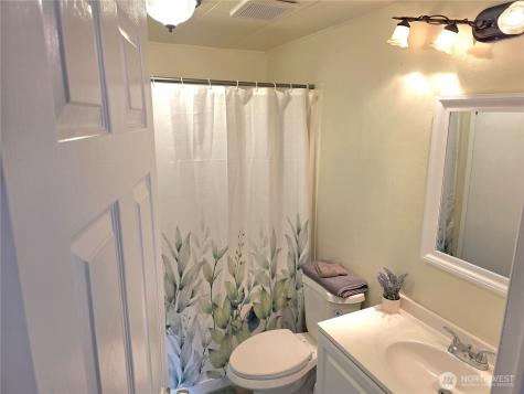 2397 Nightingale Lane Kelso WA 98626